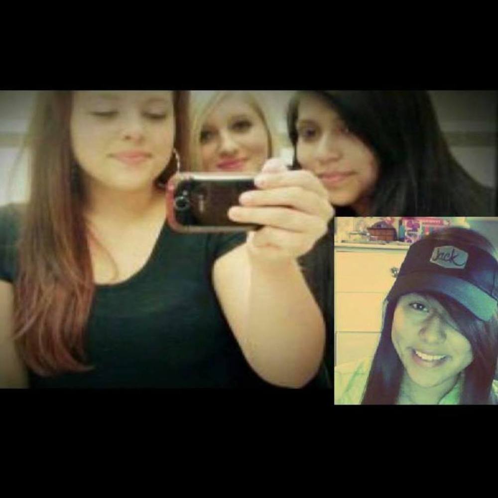 Meet your Posher, Olivia